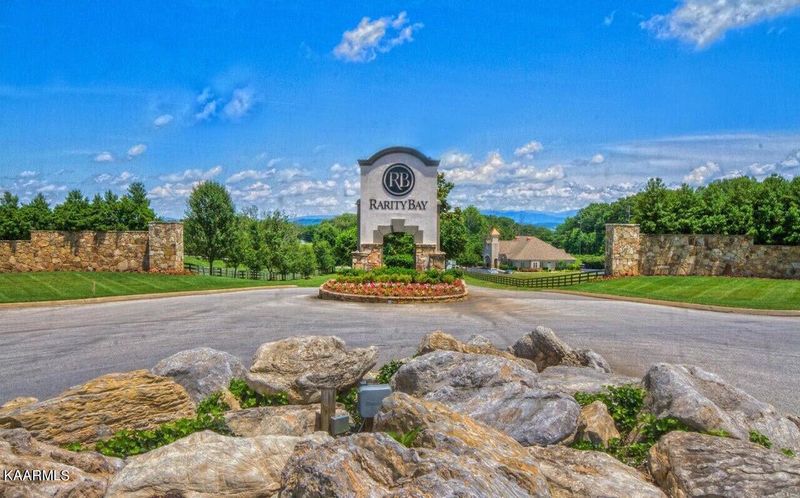 109 Breakers Dr, Vonore, TN 37885