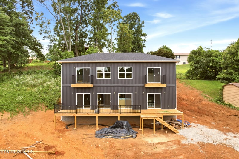 109 Breezeway Ln, Caryville, TN 37714