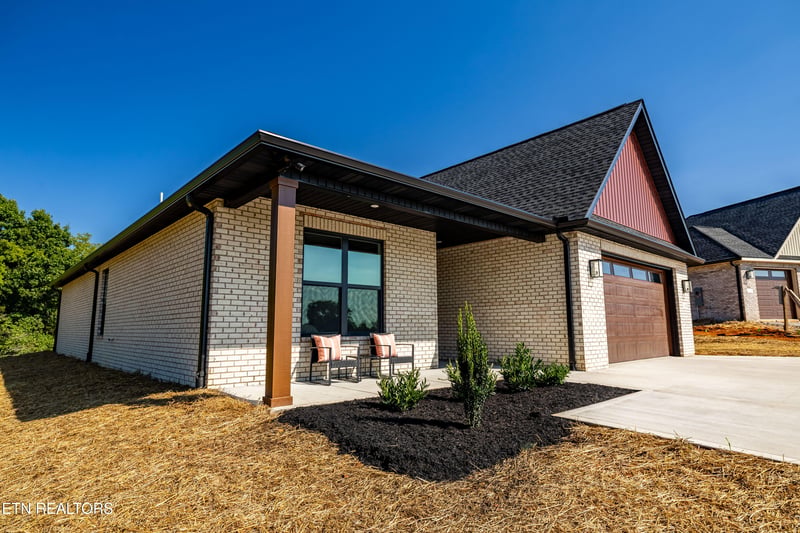 109 Burrstone Way, Maryville, TN 37803