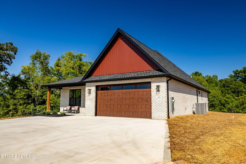 109 Burrstone Way, Maryville, TN 37803