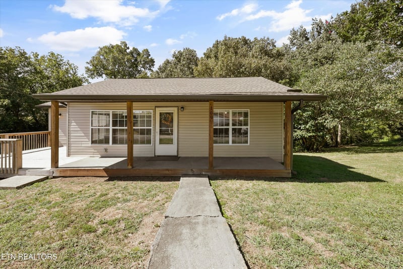 109 Cedar Ridge Rd, Knoxville, TN 37924