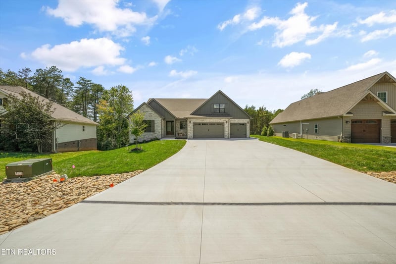 109 Chahyga Way, Loudon, TN 37774