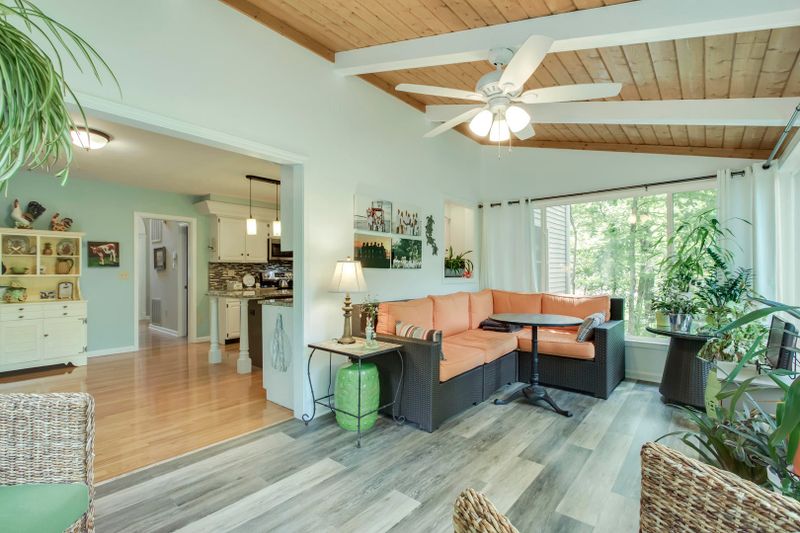 109 Cheeskogili Way, Loudon, TN 37774