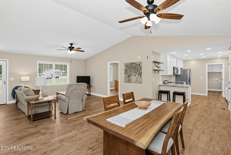 109 Chestnut Ct, Crossville, TN 38555