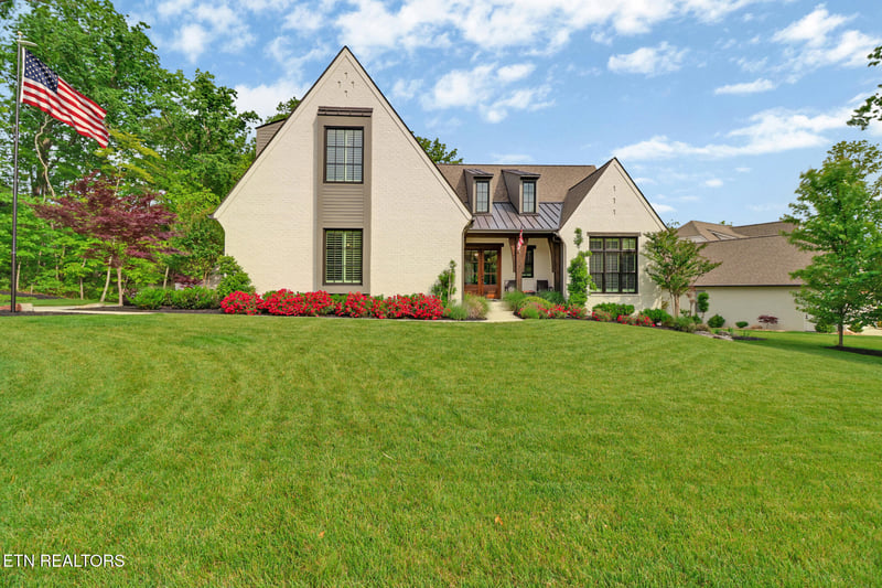 109 Chestnut Ridge Ct, Crossville, TN 38558