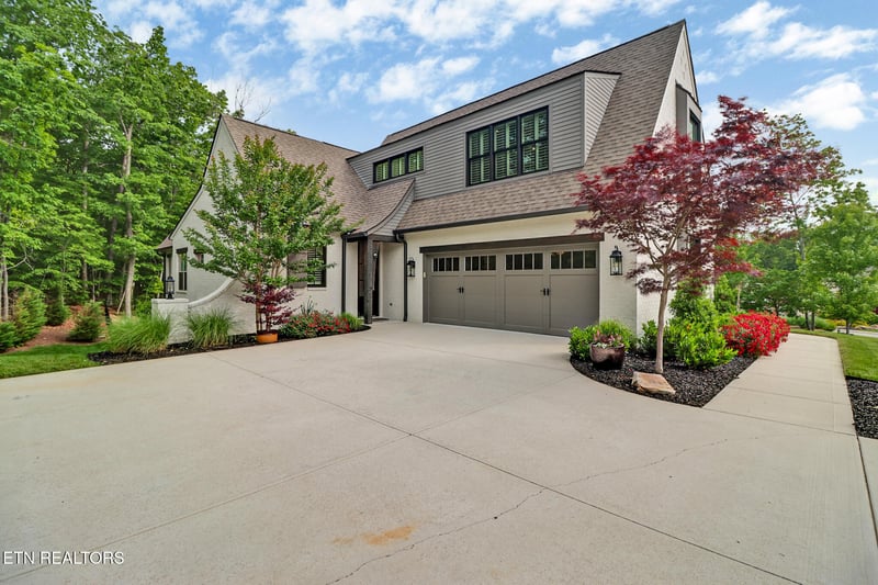 109 Chestnut Ridge Ct, Crossville, TN 38558