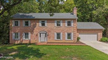 109 Crestview Ln, Oak Ridge, TN 37830