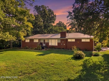 109 Dartmouth Cir, Oak Ridge, TN 37830