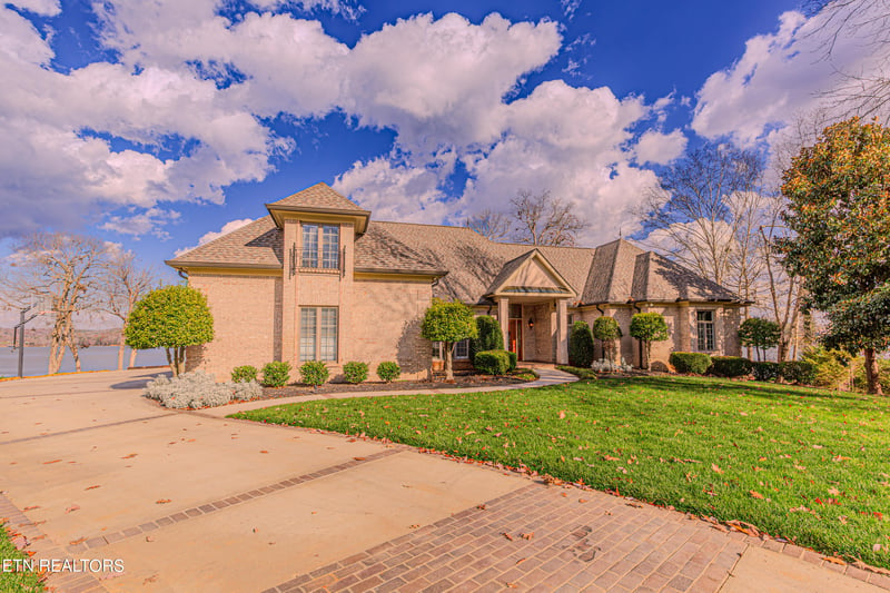 109 Driftwood Ct, Lenoir City, TN 37772