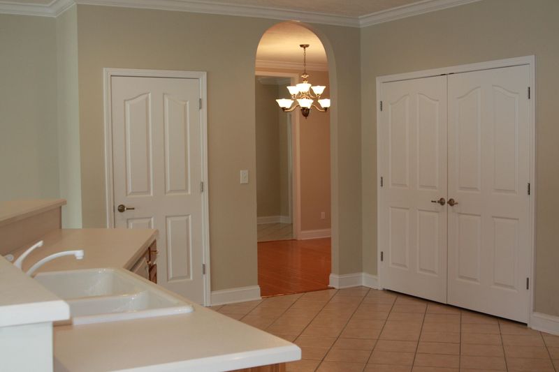 109 E Southwood Ln, Oak Ridge, TN 37830