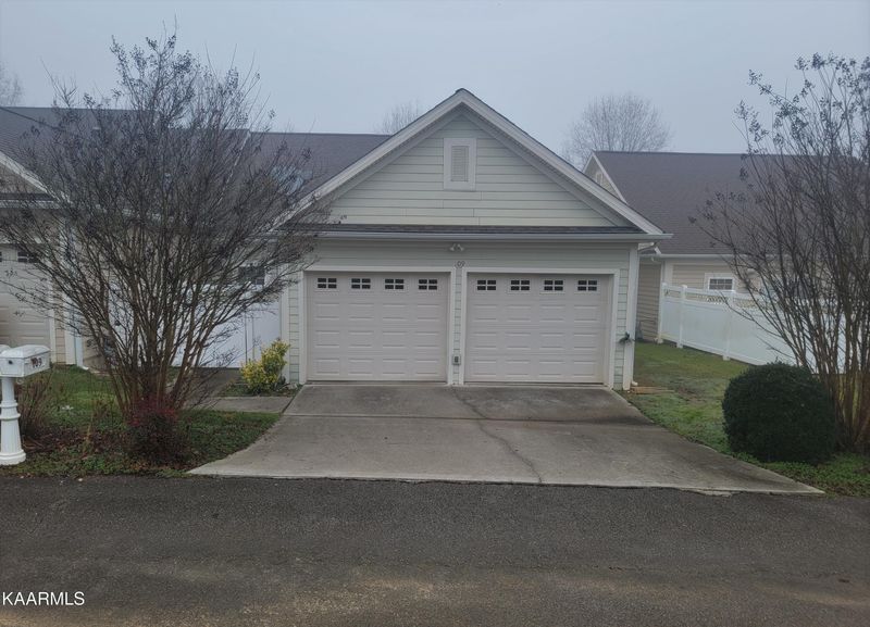 109 Galeberry Ave, Oak Ridge, TN 37830