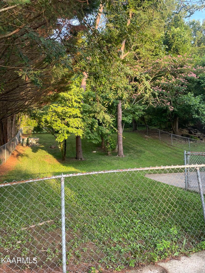 109 Hanover Pl, Oak Ridge, TN 37830