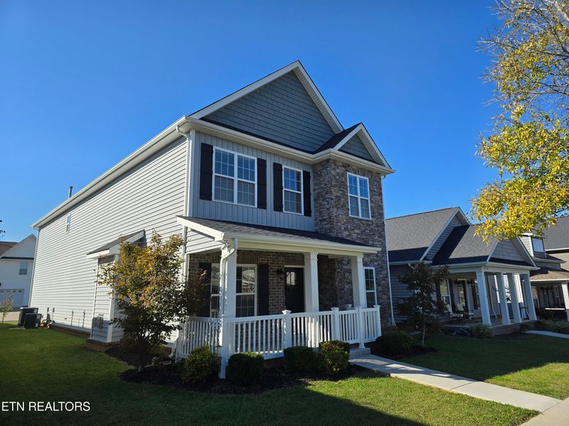 109 Hardinberry St, Oak Ridge, TN 37830
