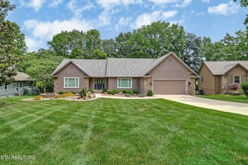 109 Huntington Dr, Fairfield Glade, TN 38558