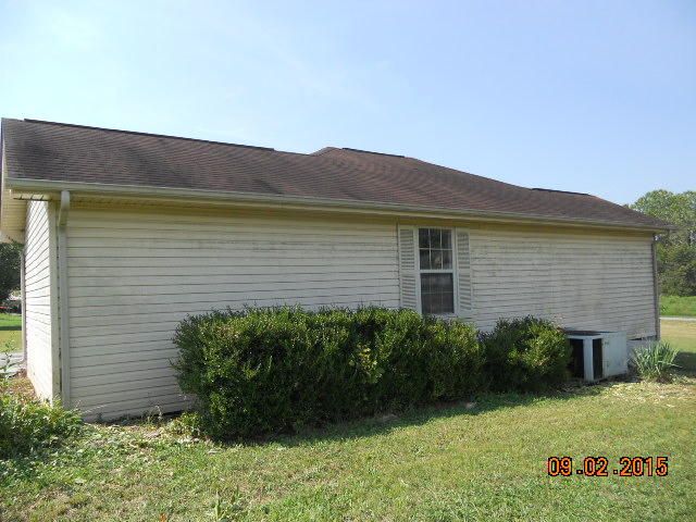 109 Kd Ln, Maynardville, TN 37807