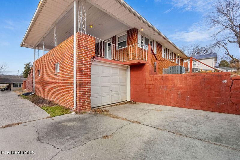 109 King St, Kingston, TN 37763