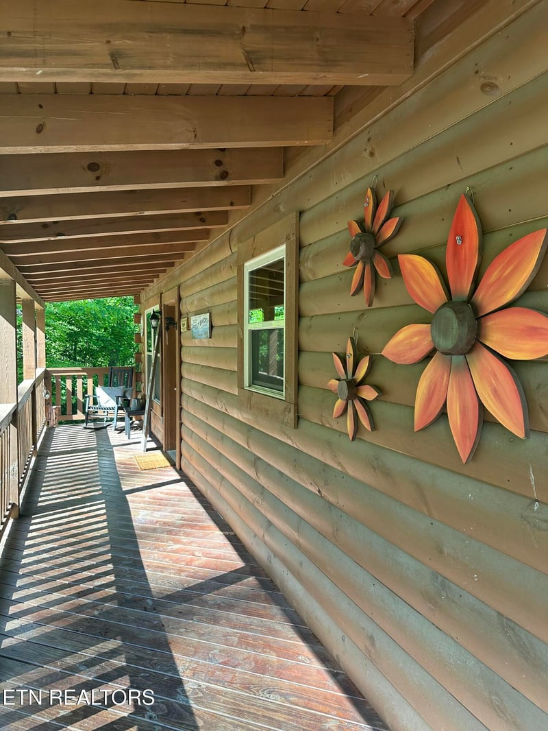 109 Laurel Way, Gatlinburg, TN 37738