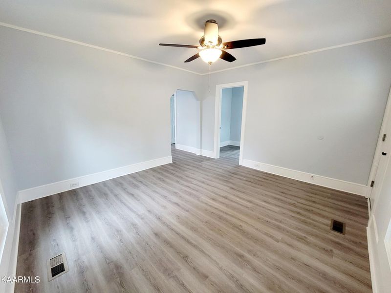 109 Mcdaniel Ave, Knoxville, TN 37920