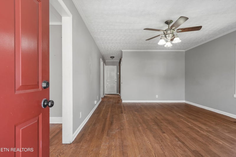 109 N Magnolia St, Maryville, TN 37801