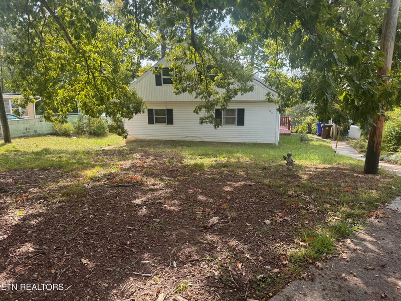 109 Niagara Ln, Oak Ridge, TN 37830