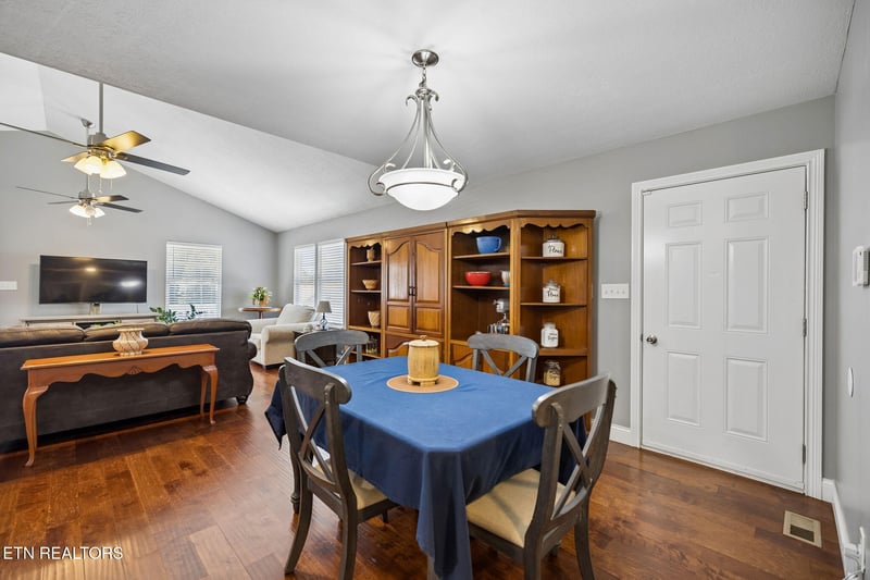 109 Pecan Cir, Corryton, TN 37721