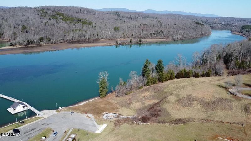 109 Pineberry West Rd, Oak Ridge, TN 37830