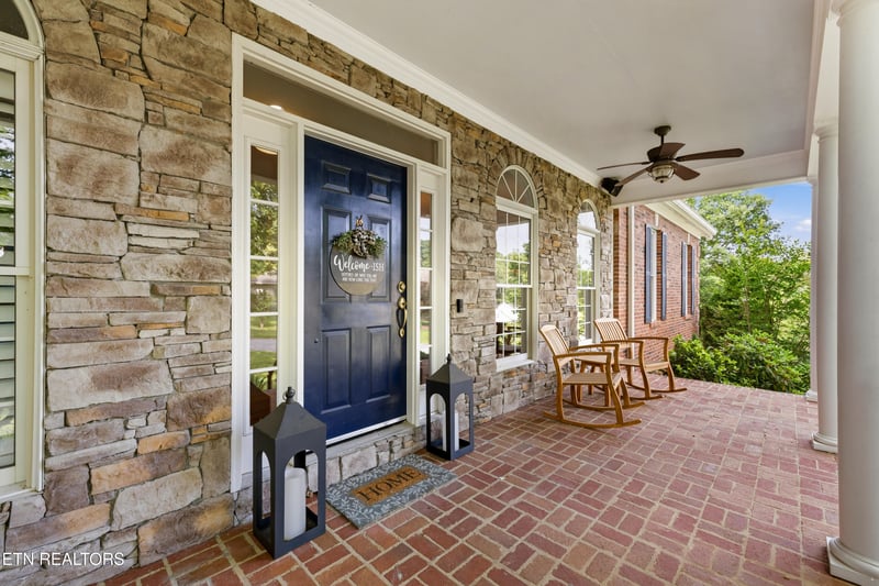 109 Red Grouse Dr, Lenoir City, TN 37772