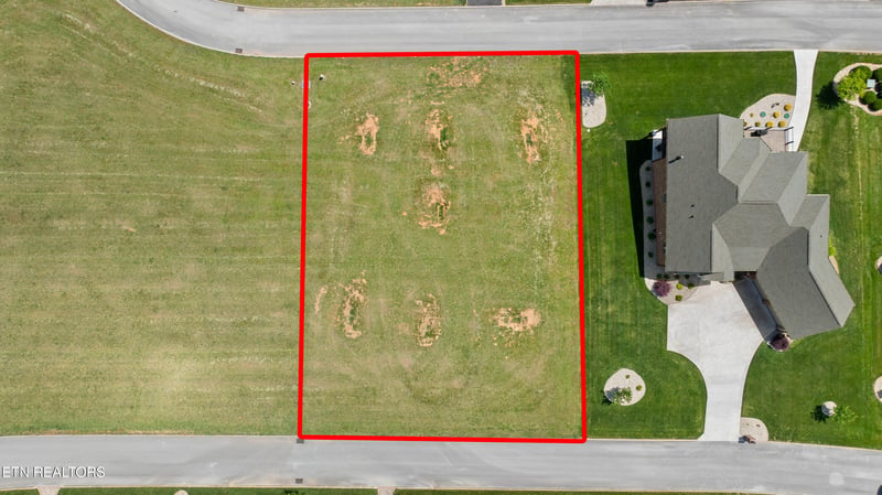 109 Red Hawk Dr, Vonore, TN 37885