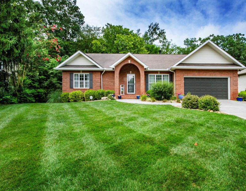 109 Saligugi Way, Loudon, TN 37774