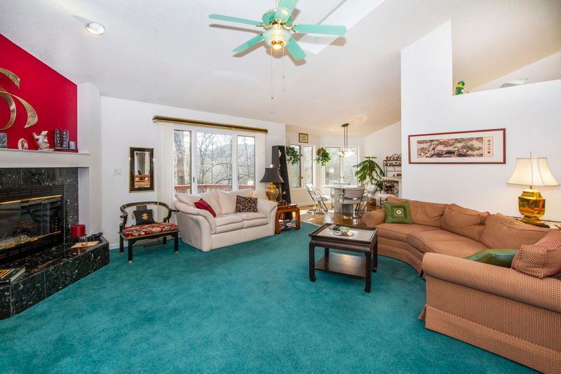 109 Sasa Way, Loudon, TN 37774