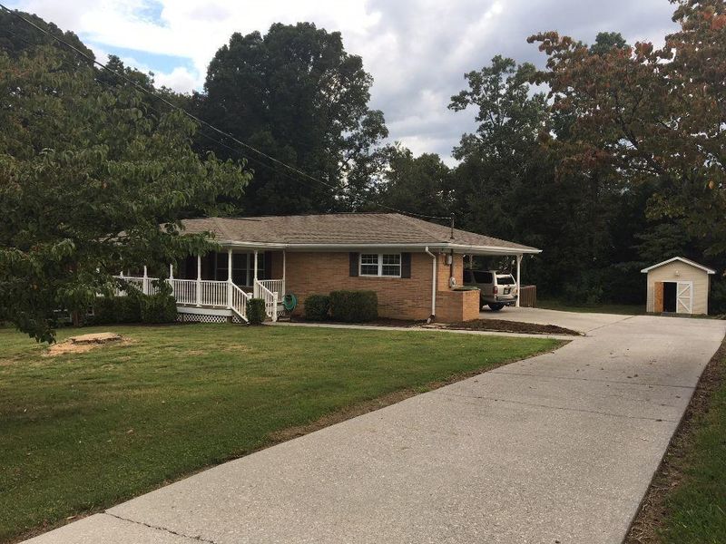 109 Sheffield Dr, Maryville, TN 37804