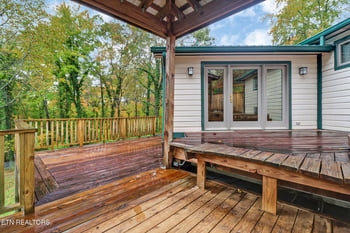 109 Wakefield Rd, Oak Ridge, TN 37830