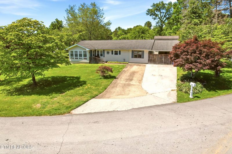 109 Washburn Cir, Oak Ridge, TN 37830