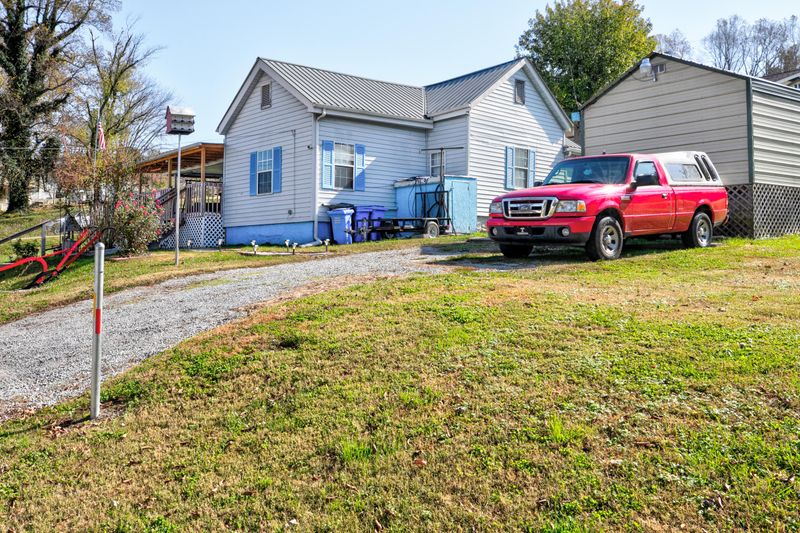 109 Water St, Jacksboro, TN 37757