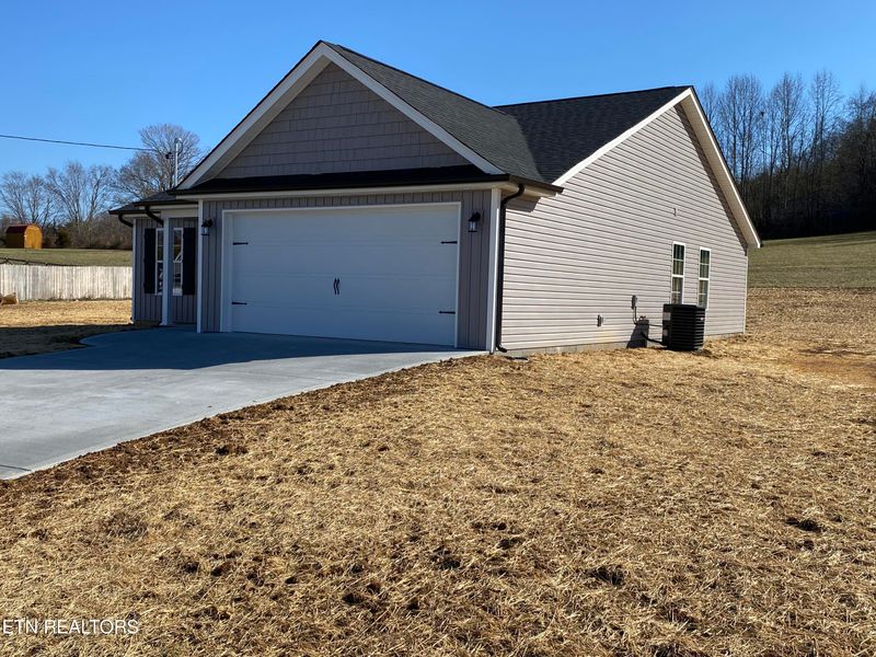 109 Willow Grace Ln, Maynardville, TN 37807