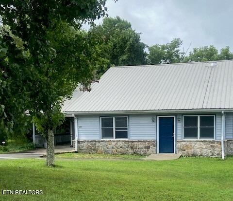 109 Wood Ln, Sparta, TN 38583