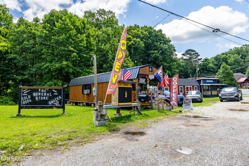 10905 New Highway 68, Tellico Plains, TN 37385