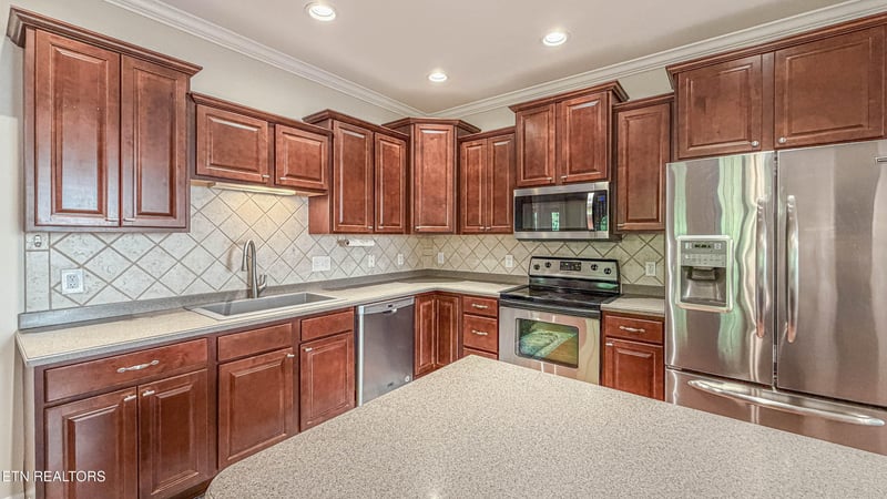 10908 Gable Run Dr, Knoxville, TN 37931