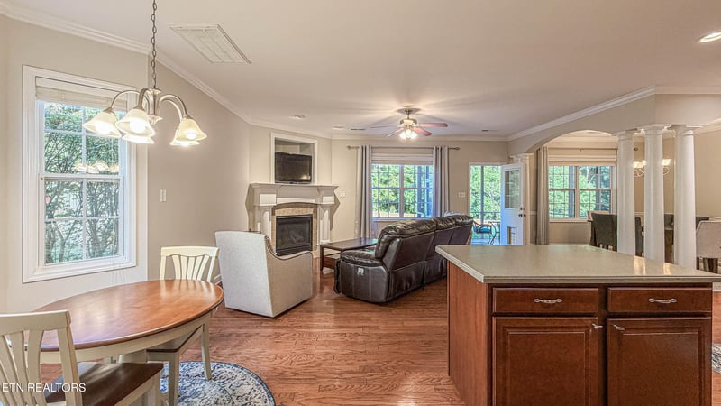 10908 Gable Run Dr, Knoxville, TN 37931