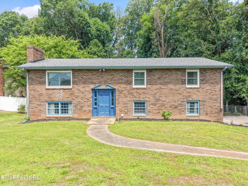 10917 Sonja Dr, Knoxville, TN 37934
