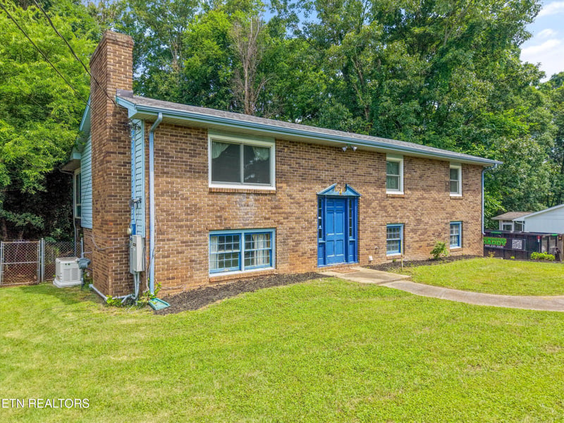 10917 Sonja Dr, Knoxville, TN 37934