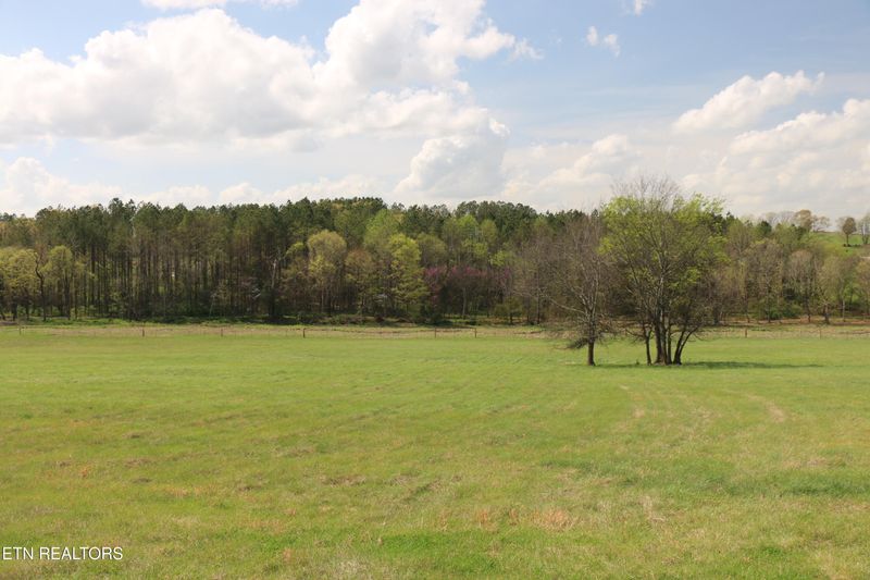 1095 County Road 461, Englewood, TN 37329