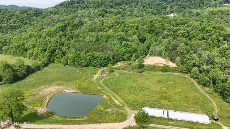 1095 Stanley Creek Rd, Oneida, TN 37841
