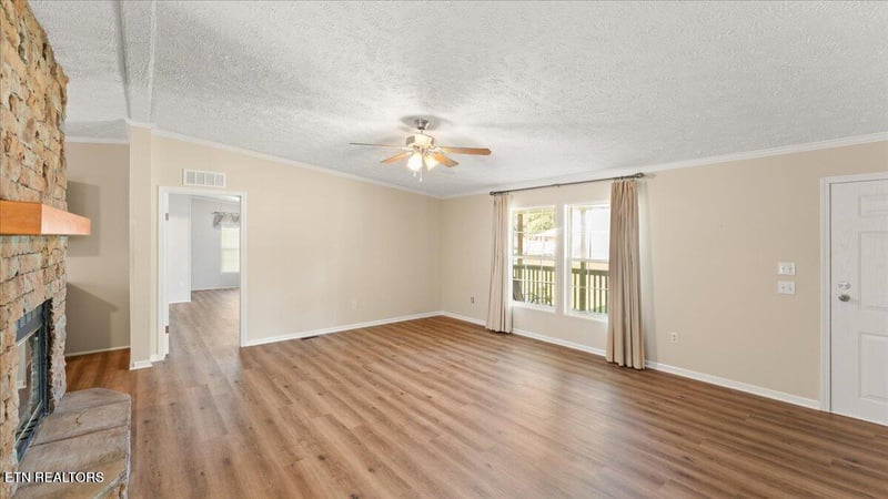 10985 Lantana Rd, Crossville, TN 38572