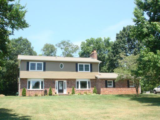 11 Asbury Ln, Oak Ridge, TN 37830