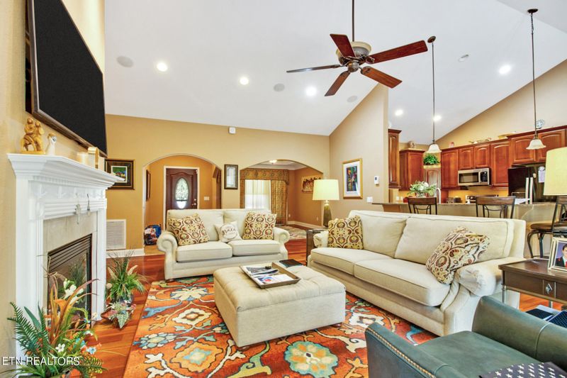 11 Leyden Cir, Fairfield Glade, TN 38558