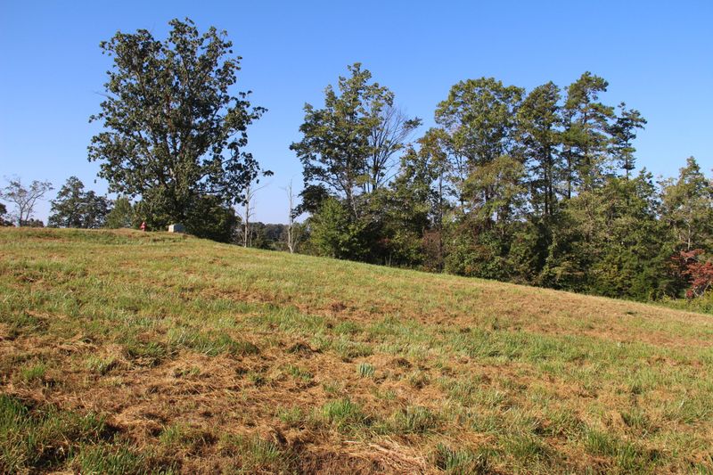 11 Old Hearth, Lafollette, TN 37766