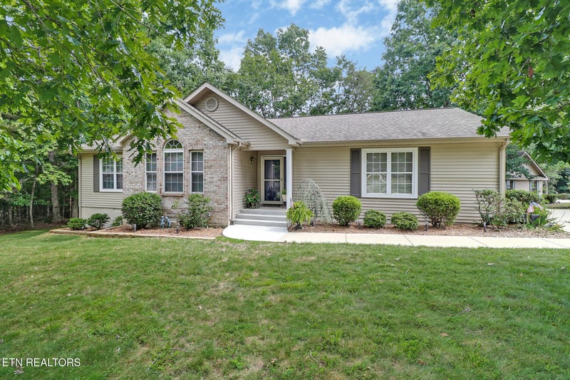 11 Wilbourn Cir, Fairfield Glade, TN 38558