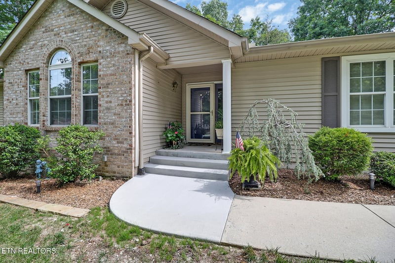 11 Wilbourn Cir, Fairfield Glade, TN 38558