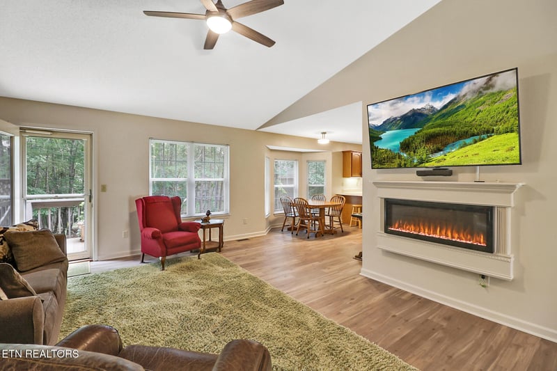 11 Wilbourn Cir, Fairfield Glade, TN 38558